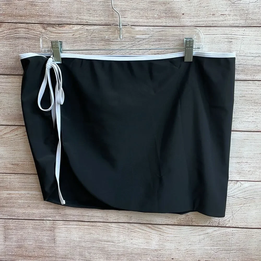 NEW WITHOUT TAGS‎ NINO BALCUTTI ONE PIECE SWIMSUIT WITH MATCHING SARONG